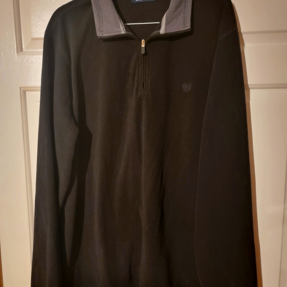 Men's XL polar fleece pullover sweater.
